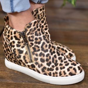 ❤️NEW❤️Cheetah Tide wedge sneakers 10